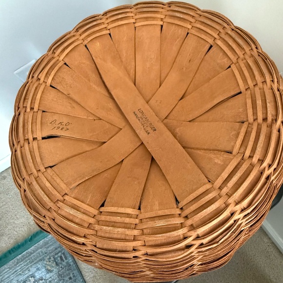 Longaberger 1987 Storage Brown Woven Basket With Liner - Picture 5 of 10